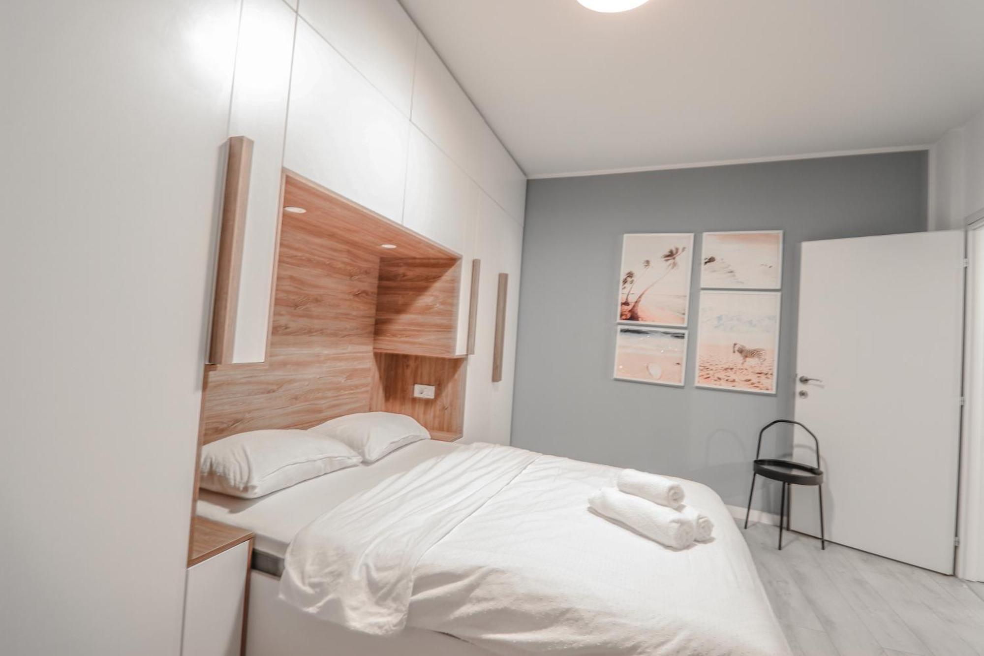 Piata Romana, Two Bedrooms Apartment Bucarest Exterior foto